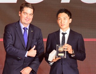 Momota, Huang are BWF Players of the Year