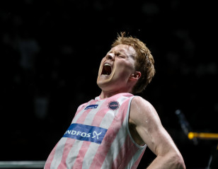 Thailand Open: Antonsen Outlasts Vitidsarn in Thriller